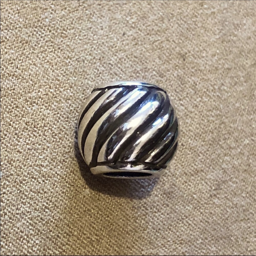 🆕  Brighton Rope and Roll bead Diagonal swirling lines around bead NWOT